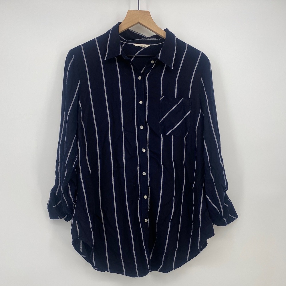 Krazy Kat Button Down Shirt L Navy Blue Metallic Stripe Long Sleeve Excellent